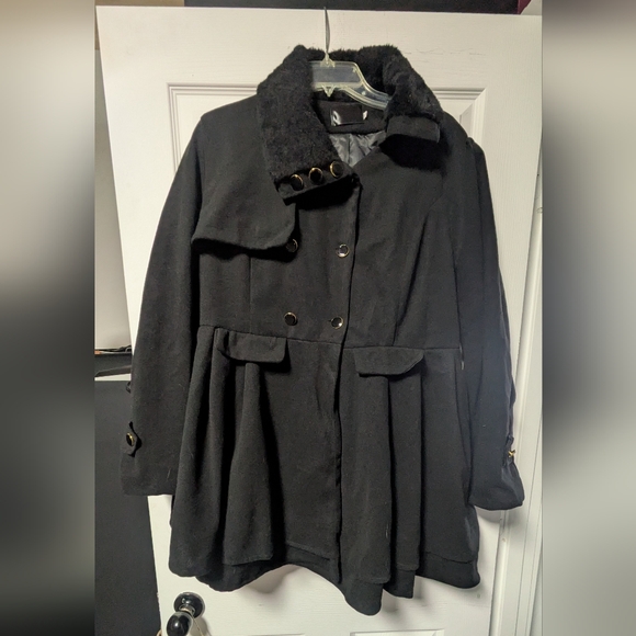 Black Babydoll Coat with Faux Fur Collar - Picture 1 of 12